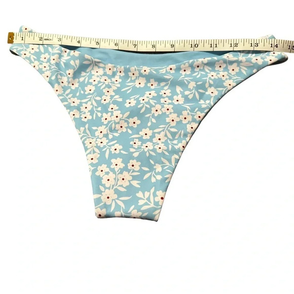 Zaful Floral Bikini Set - Size 6 - New with Tags - Light Blue - Picture 5 of 10